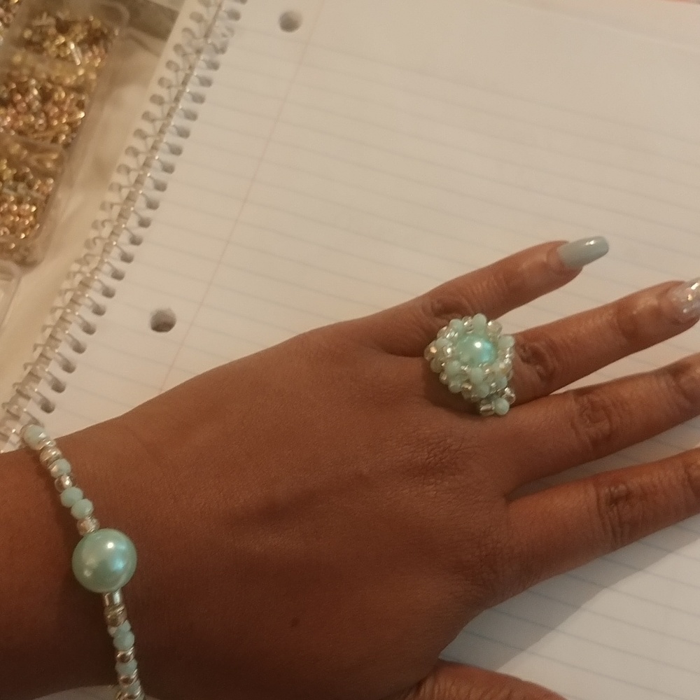 BRACELET & RING SET - Picture 3 of 4